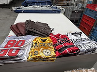 Vêtements de mode - afbeelding 1 van  6