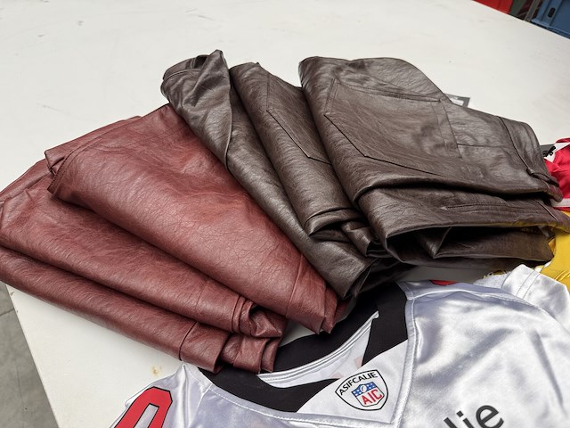 Vêtements de mode - afbeelding 6 van  6