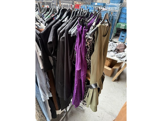 Vêtements pour dames - afbeelding 5 van  10