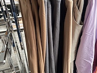 Vêtements pour dames - afbeelding 10 van  12