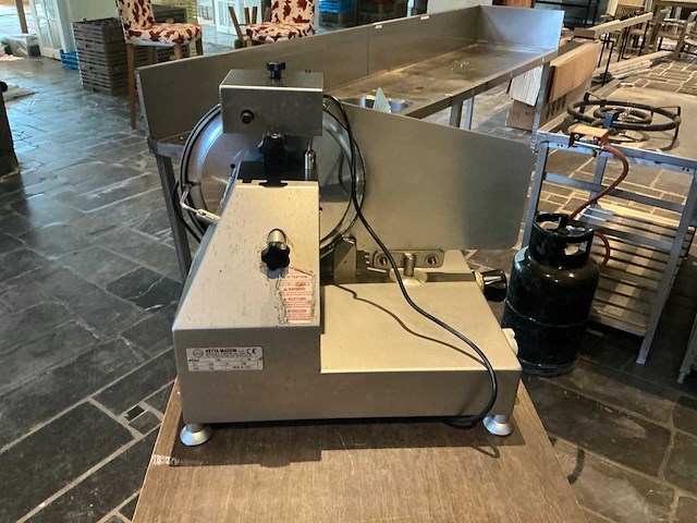 Vetta macchi - jun.v.300 - table top slicing machine - 2015 - afbeelding 2 van  5