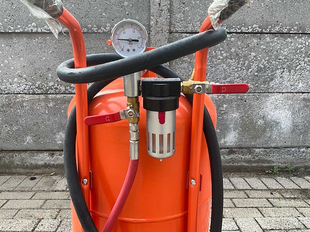 Vevor ff_q903 zandstraalmachine - afbeelding 1 van  3