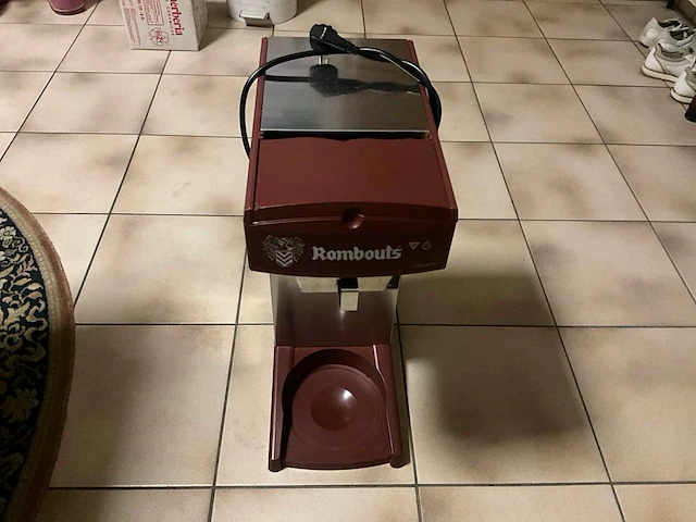Vhh th10-021 koffiemachine met 2 airpotten - afbeelding 1 van  13