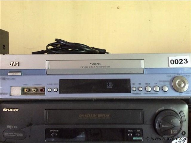 Vhs speler jvc - afbeelding 1 van  2