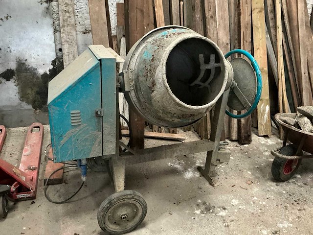 Vicario bt180 betonmolen - afbeelding 2 van  7