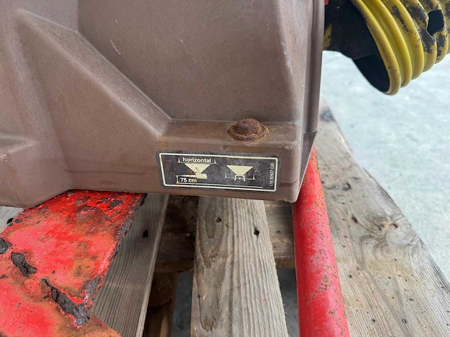 Vicon - fertiliser spreader - afbeelding 10 van  10
