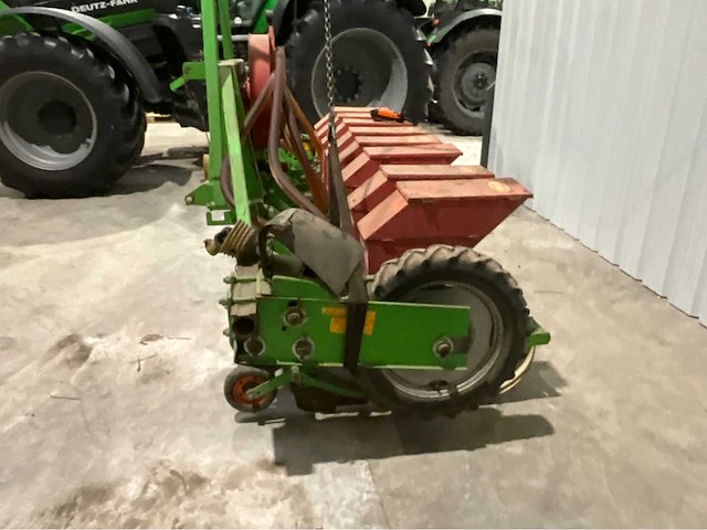 Vicon air j zaaimachine - afbeelding 12 van  16