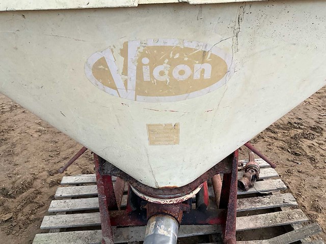 Vicon kunstmeststrooier - afbeelding 8 van  9