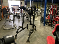 Vicore leg raise abominal machine krachtstation - afbeelding 1 van  6