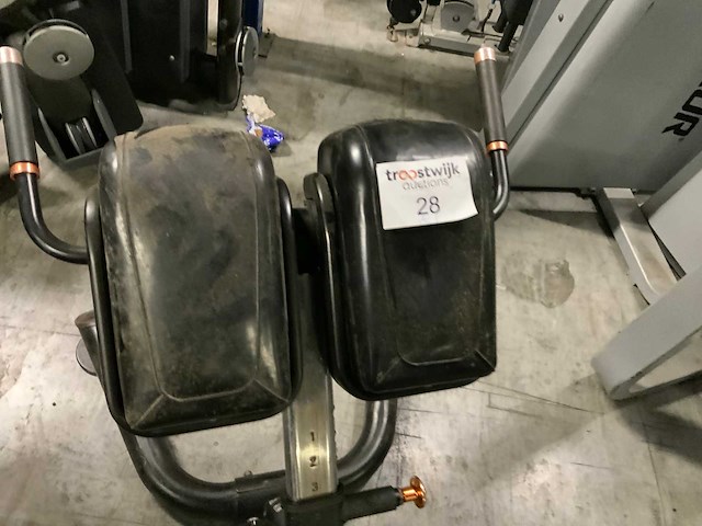 Vicore lower back bench krachtstation - afbeelding 2 van  4