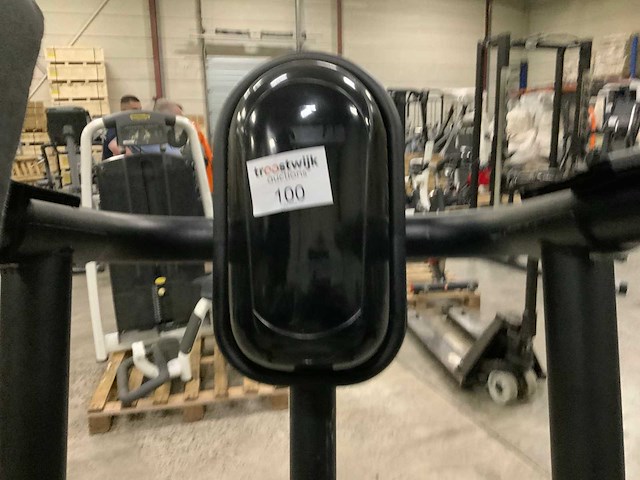 Vicore r legraise dip bench krachtstation - afbeelding 3 van  6