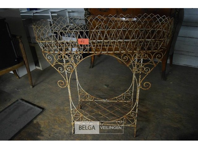 Victoriaans antieke plantensteunder - afbeelding 1 van  3