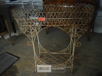 Victoriaans antieke plantensteunder - afbeelding 1 van  3