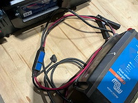 Victron energy acculader - afbeelding 3 van  4