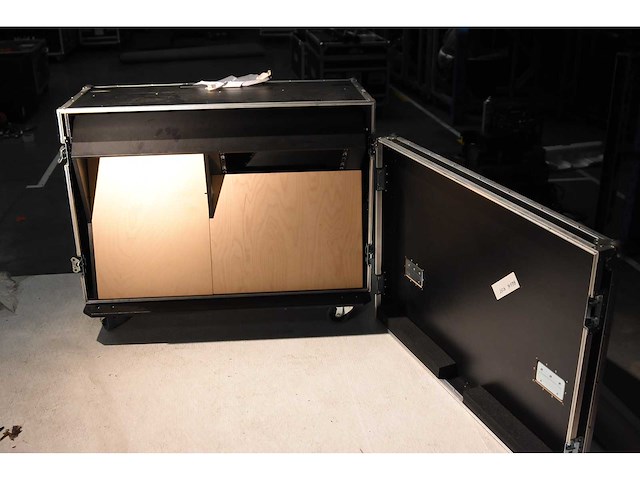 Video foh kit deluxe case v2 - screenlift + monitor - various video equipment - afbeelding 4 van  5