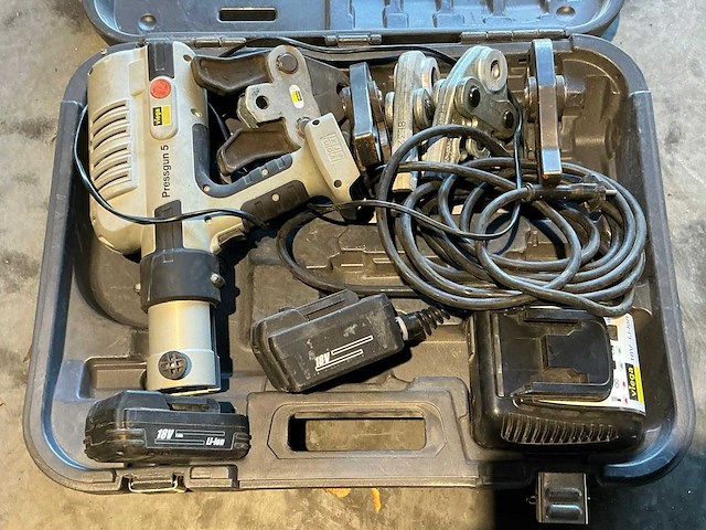 Viega pressgun 5 accu persmachineset - afbeelding 1 van  2