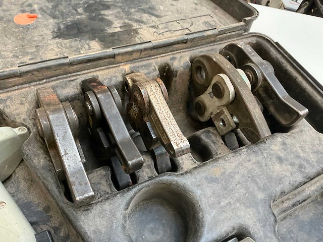 Viega pt3-ah accu persmachine - afbeelding 2 van  6