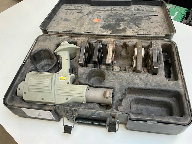 Viega pt3-ah accu persmachine - afbeelding 1 van  6