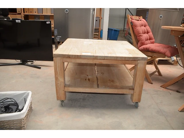 Vierkant natuurkleur houten salontafel afm. 80x80 cm - afbeelding 1 van  5