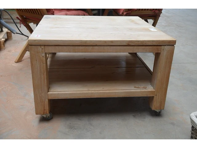 Vierkant natuurkleur houten salontafel afm. 80x80 cm - afbeelding 3 van  5