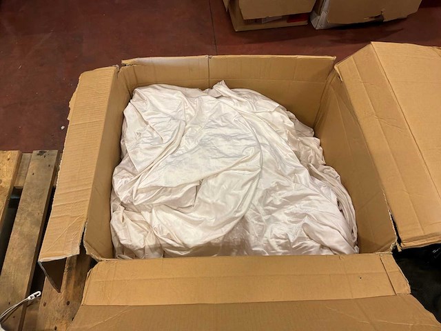 Vierkant polystretch 5x5m (4x) - afbeelding 1 van  2