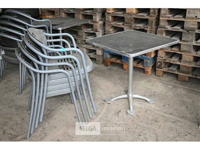 Vierkant tuintafeltje + 4 stoelen - afbeelding 1 van  7