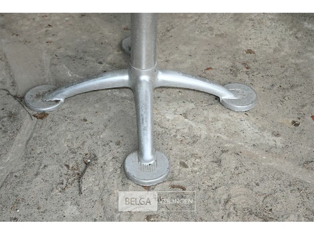 Vierkant tuintafeltje + 4 stoelen - afbeelding 3 van  7