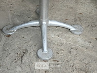 Vierkant tuintafeltje + 4 stoelen - afbeelding 3 van  7