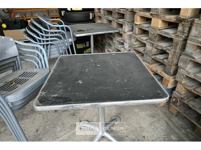 Vierkant tuintafeltje + 4 stoelen - afbeelding 4 van  7