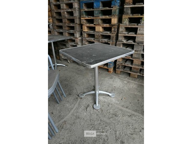 Vierkant tuintafeltje + 5 stoelen - afbeelding 2 van  7