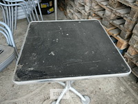 Vierkant tuintafeltje + 5 stoelen - afbeelding 4 van  7
