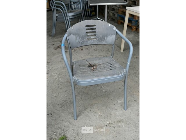 Vierkant tuintafeltje + 5 stoelen - afbeelding 6 van  7