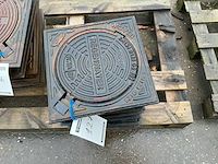 Vierkante gietijzeren sterfputdeksel (6x) - afbeelding 1 van  1