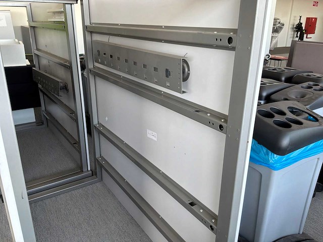 Vierkante tafel (4x) - afbeelding 3 van  4