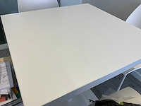 Vierkante tafel met 4 stoelen - afbeelding 6 van  8