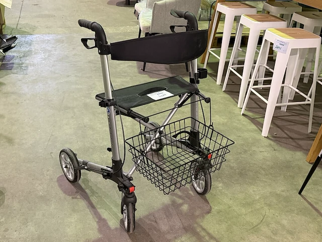 Vierwielige rollator - afbeelding 1 van  3