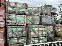 Viet grey gebouchardeerd natuursteen tuintegel 47,52m2 - afbeelding 3 van  3