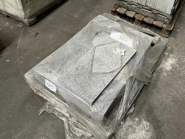 Viet grey gevlamd 2,5 m2 natuursteen tuintegel (14x) - afbeelding 3 van  3