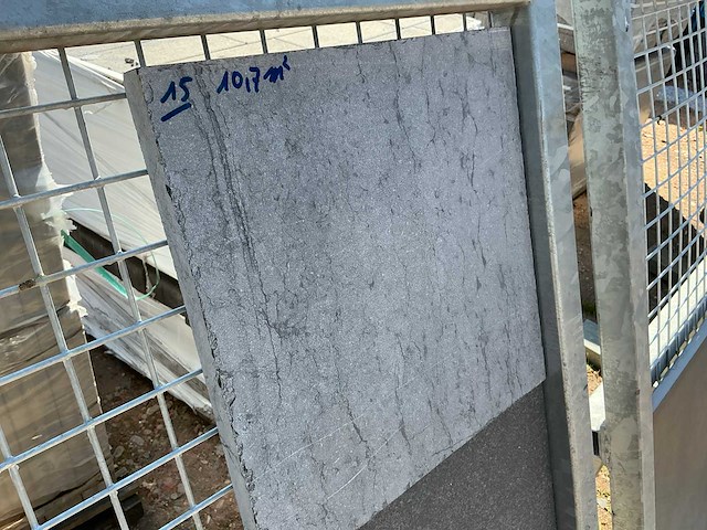 Vietnamese blauwe steen tuintegel (67x) - afbeelding 2 van  4