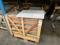 Vietnamese blauwsteen natuursteen tuintegel - afbeelding 3 van  3