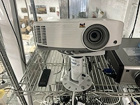 Viewsonic beamer en projectiescherm