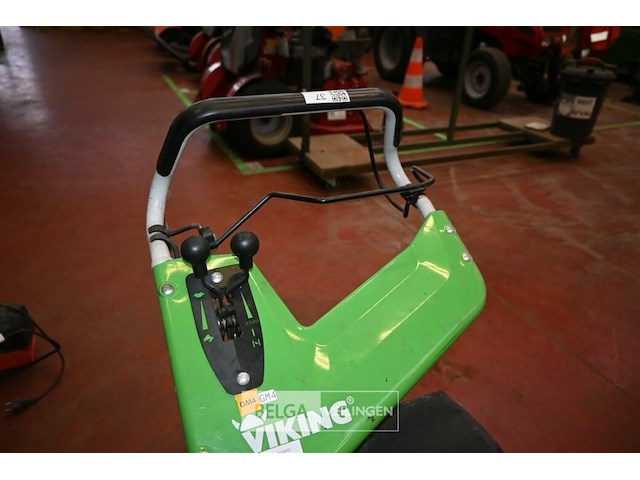 Viking grasmaaier op benzine - afbeelding 6 van  6