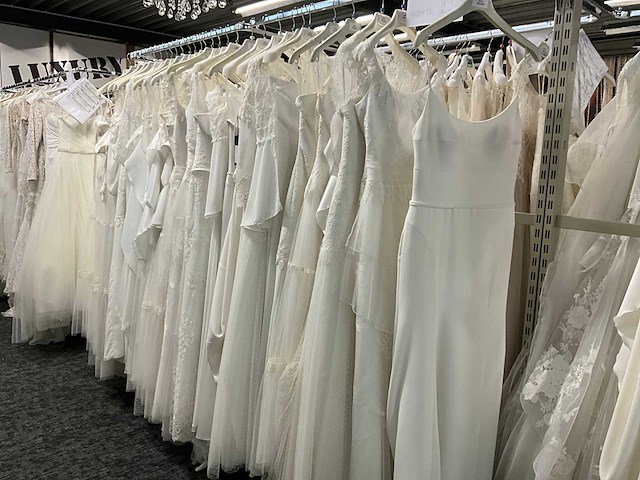 Villais bruidsjurken (29x) - afbeelding 1 van  62