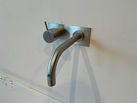 Villeroy & boch avento toilet en inbouwkraanwerk - afbeelding 4 van  8