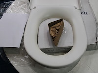 Villeroy & boch avento wc-bril - afbeelding 2 van  2