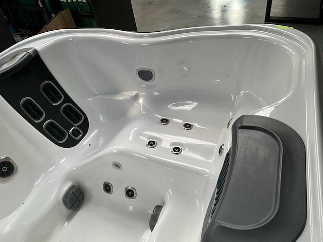 Villeroy & boch jacuzzi - afbeelding 8 van  10