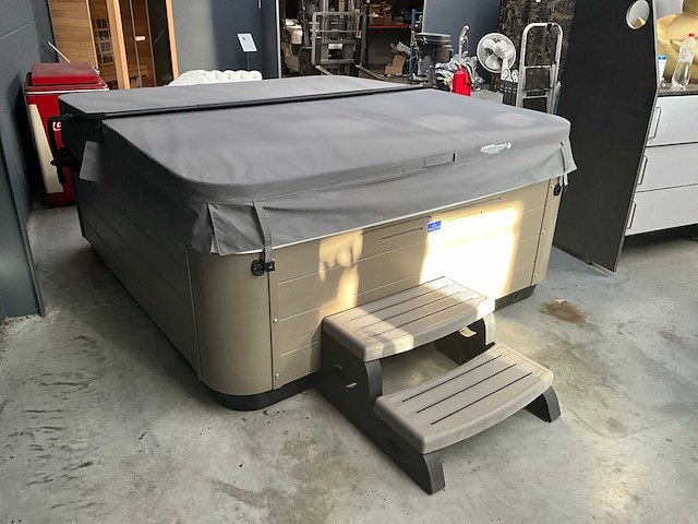 Villeroy & boch jacuzzi - afbeelding 9 van  10