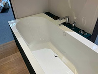 Villeroy & boch oberon 2.0 ligbad - afbeelding 2 van  3