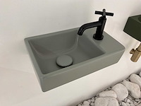Villeroy&boch avento fontein met dornbracht kraan