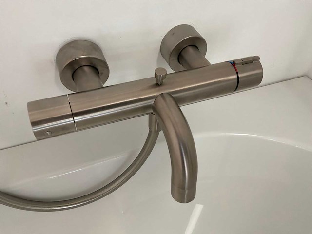 Villeroy&boch libra bad met gessi mengkraan - afbeelding 5 van  8
